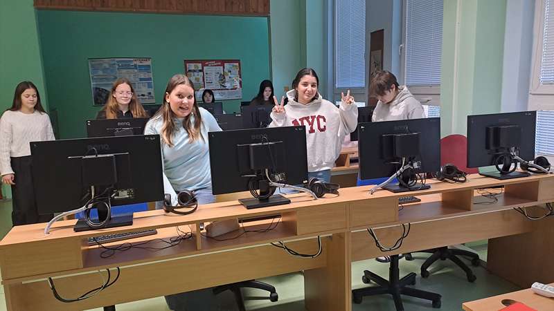 20251125_100931_5_11zon